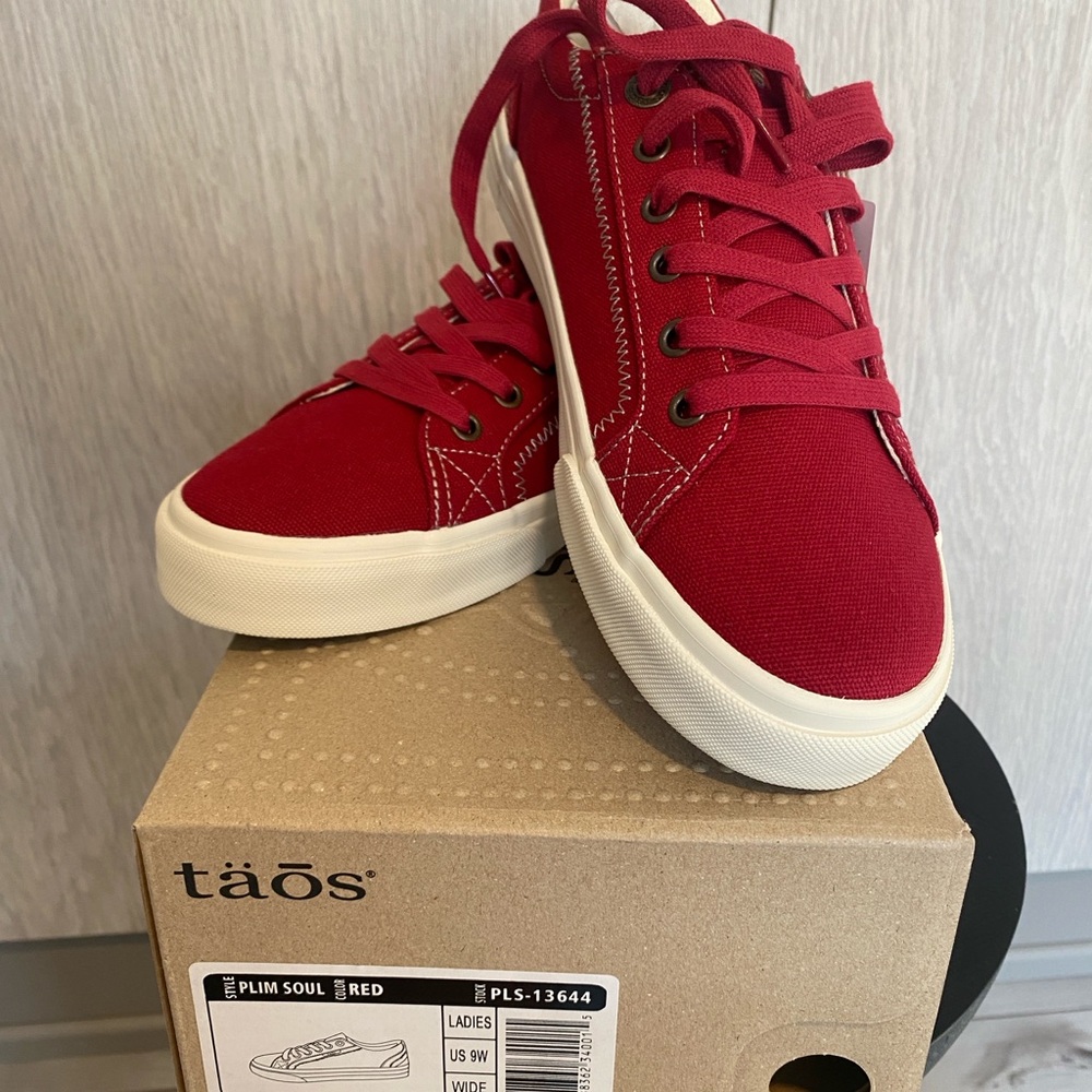 Taos Footwear Red Canvas Sneakers
